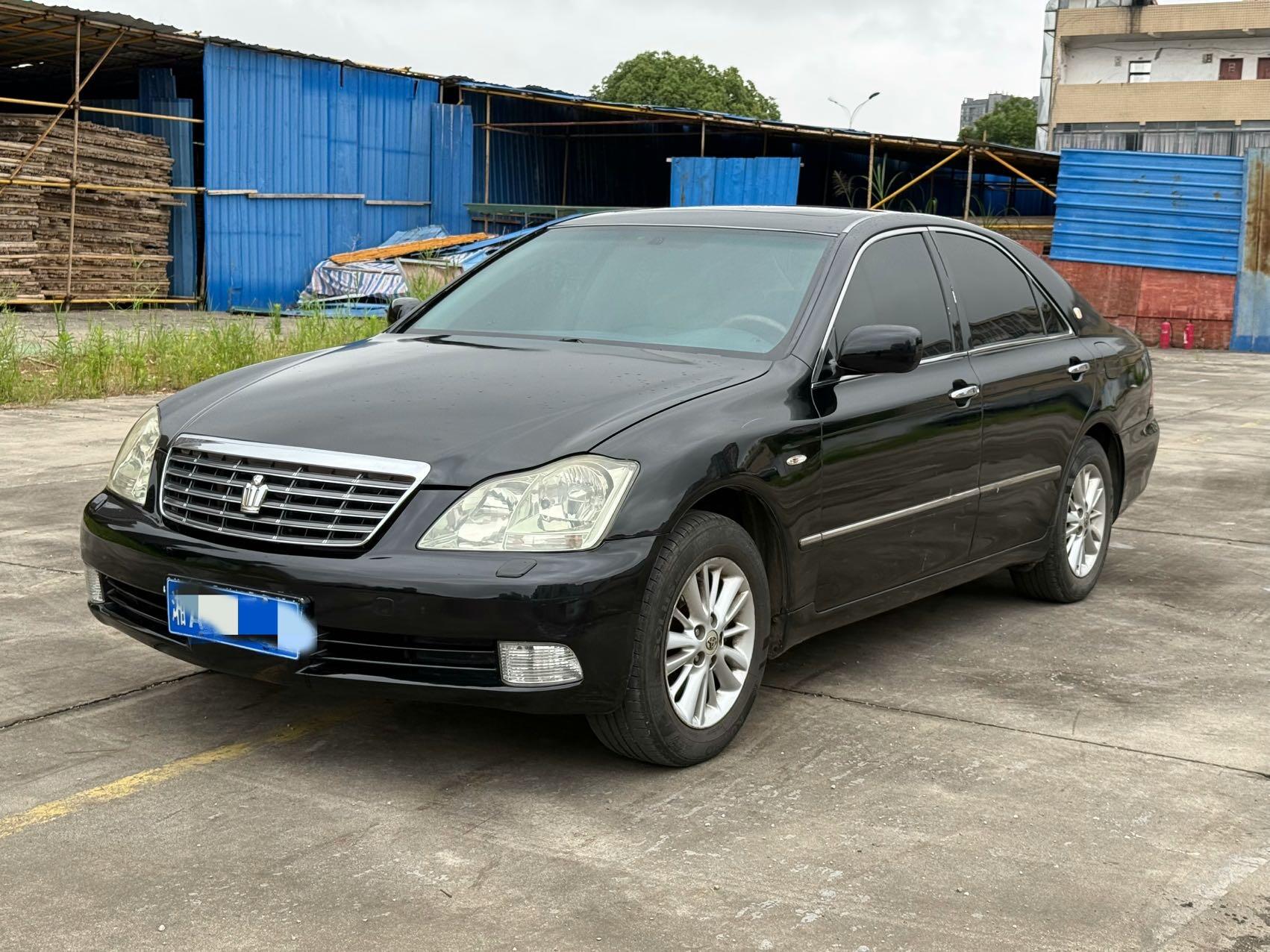 Crown 3.0 Royal Saloon Shi Chang Daohang Ban