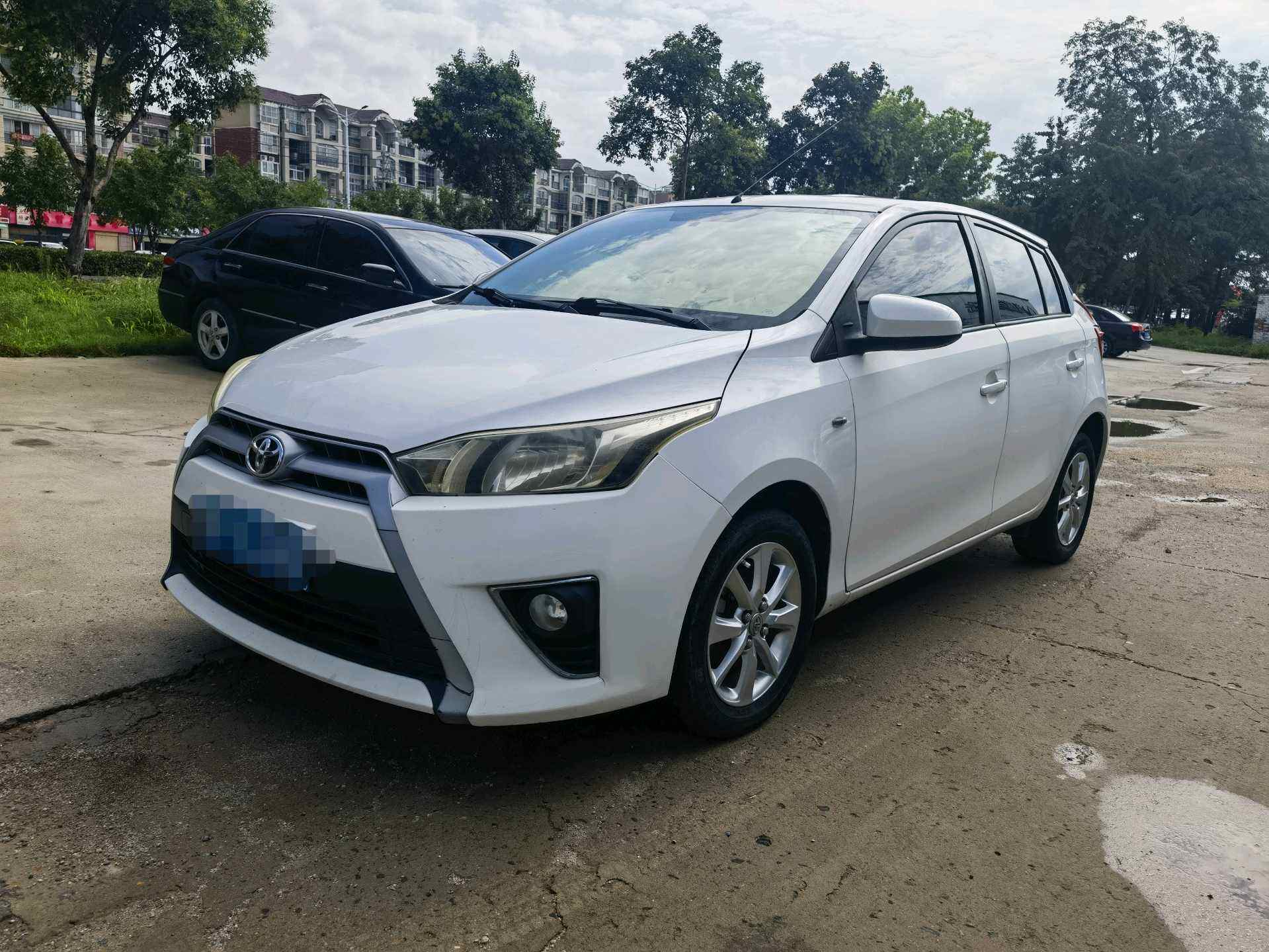 2015 Yaris L 1.5E Dynamic Edition
