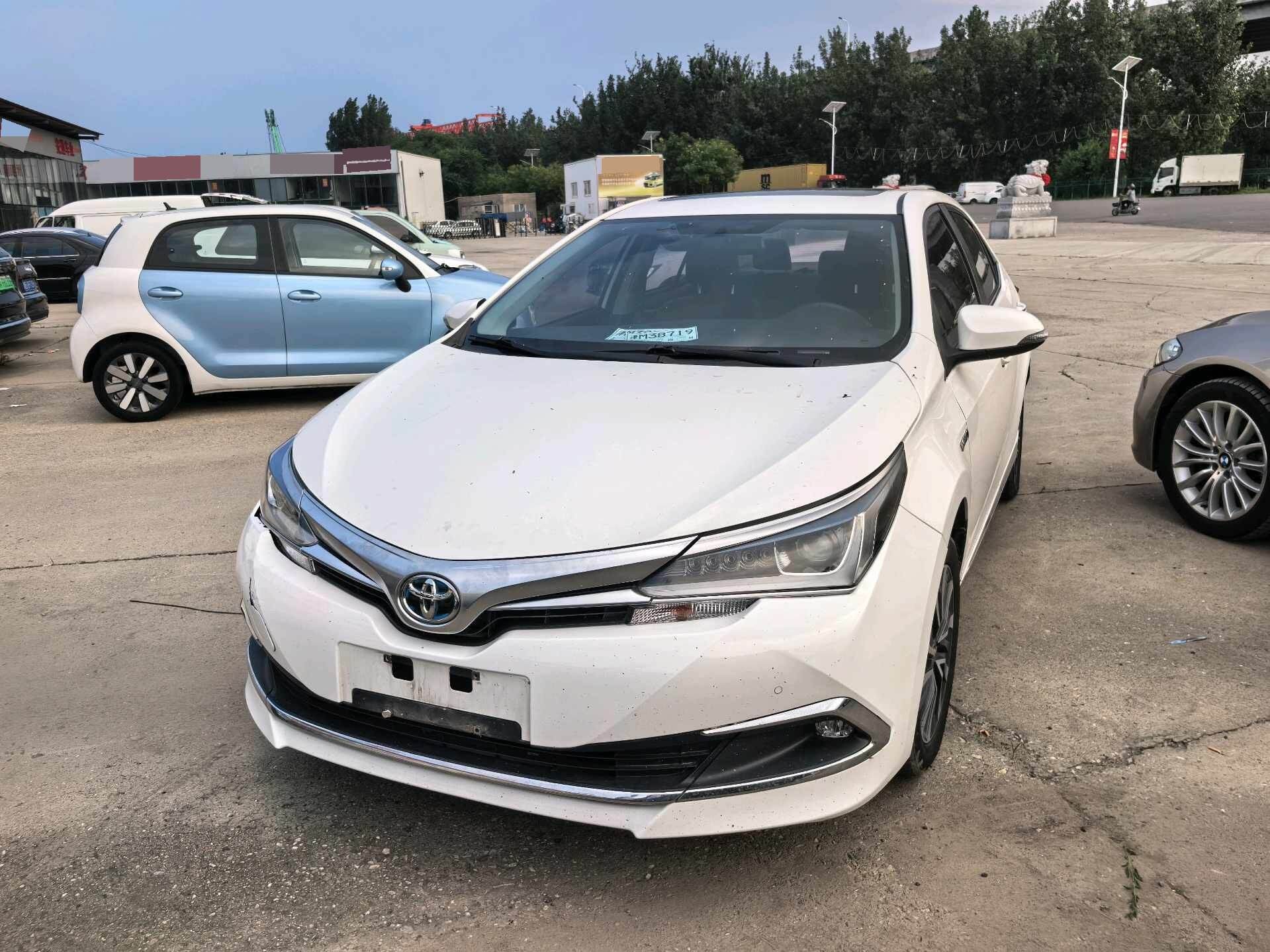 2017 Toyota Corolla Hybrid 1.8 CVT Luxury Edition