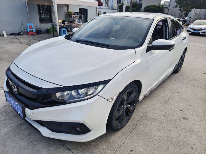 Civic 1.5T CVT 220TURBO Spark Edition