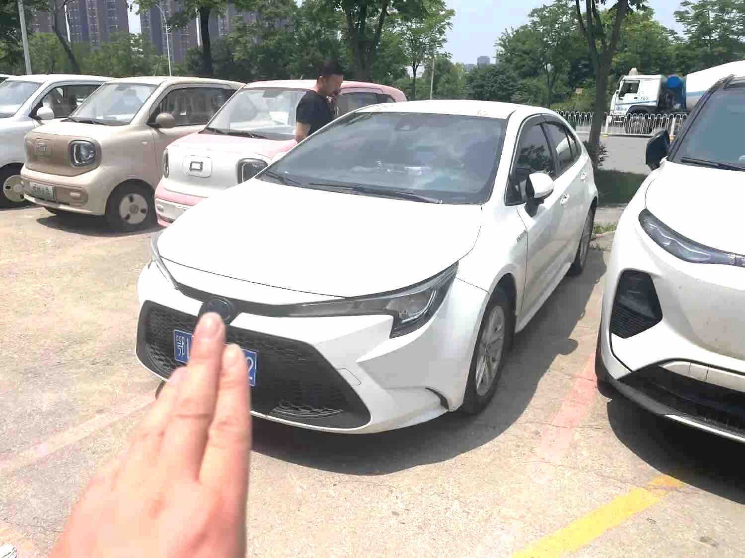 2021 Levin Hybrid 1.8H CVT Luxury Edition