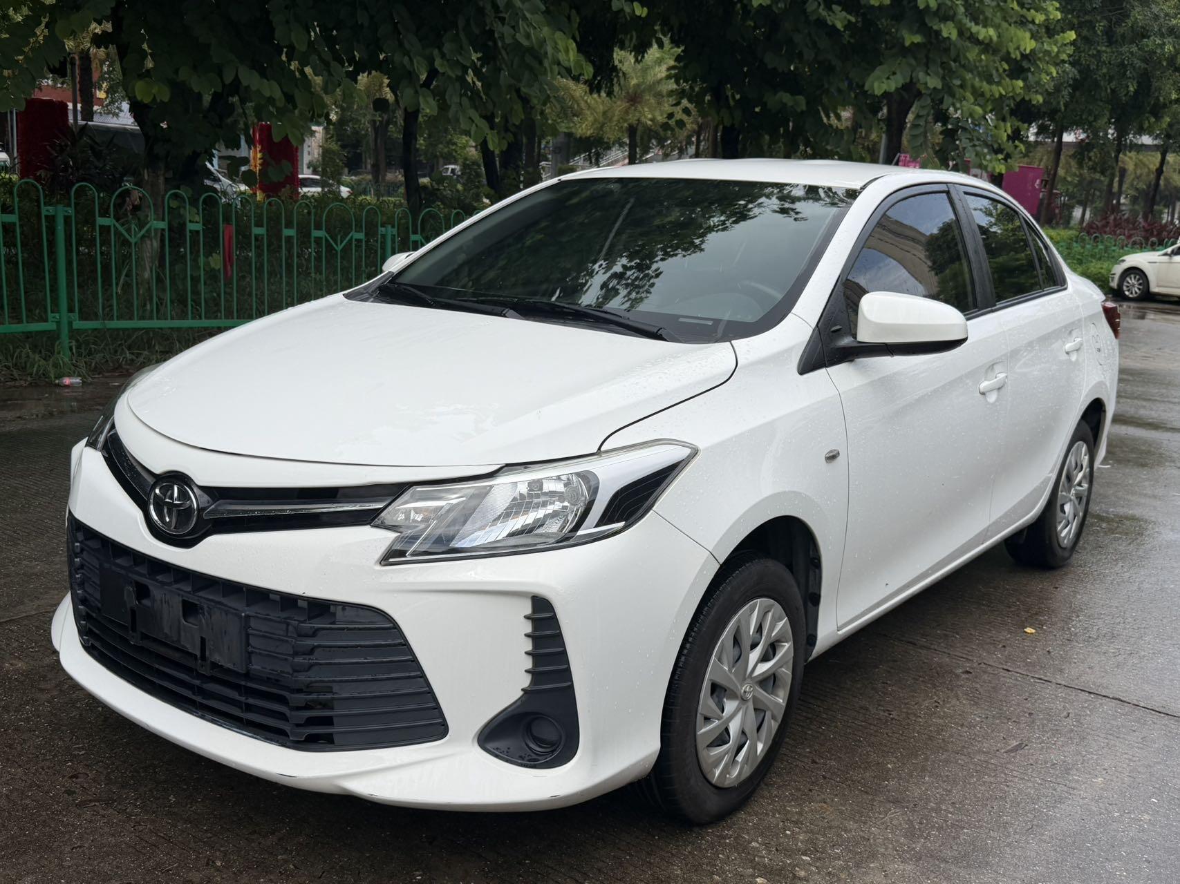 Vios 1.5 CVT Smart Edition