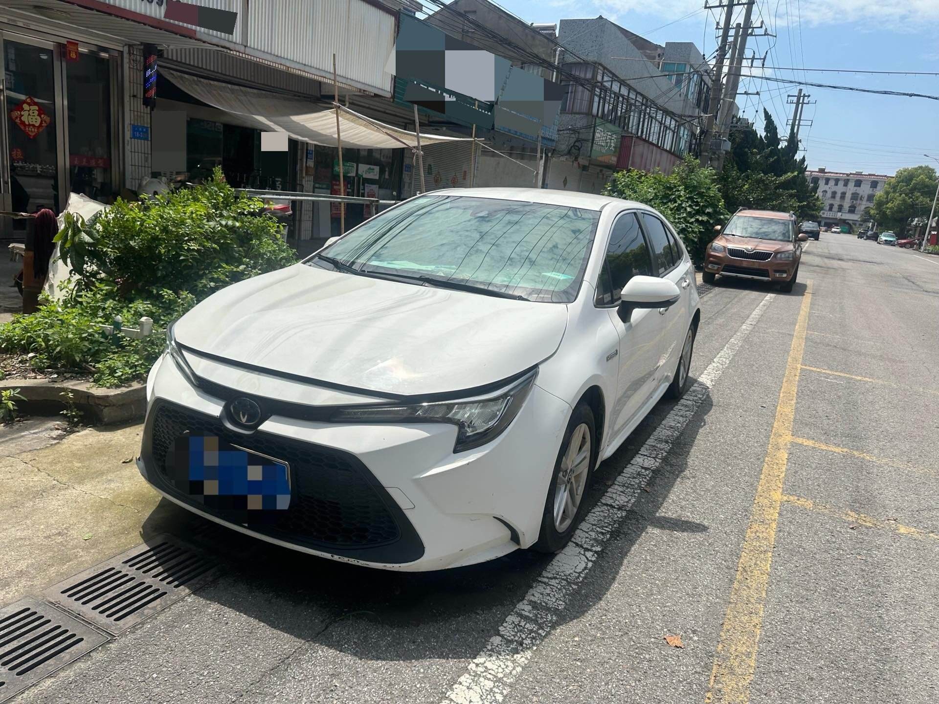 2021 Levin Hybrid 1.8H CVT Luxury Edition