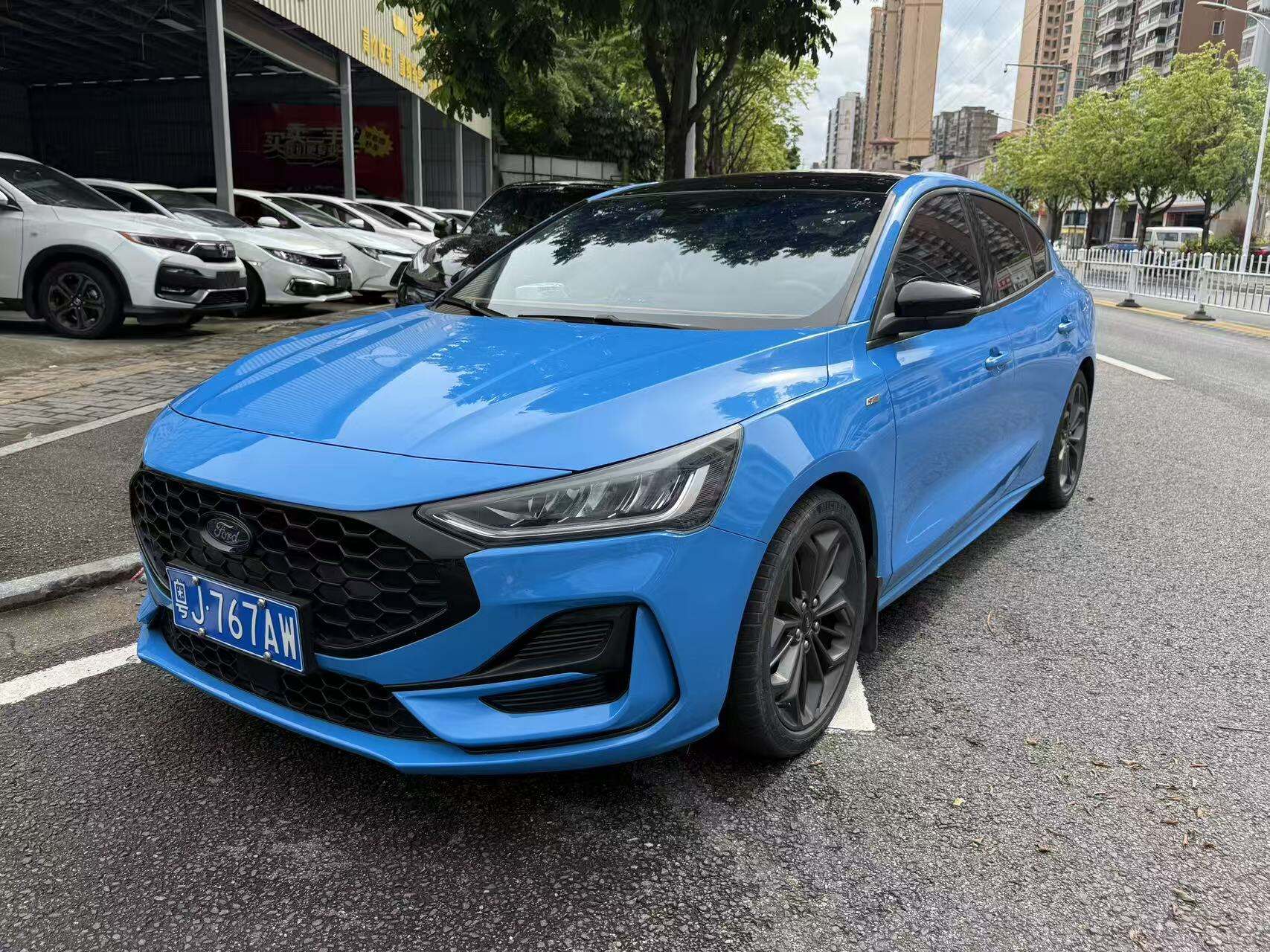 2022 Ford Focus-Sedan 1.5T EcoBoost 180 ST Line