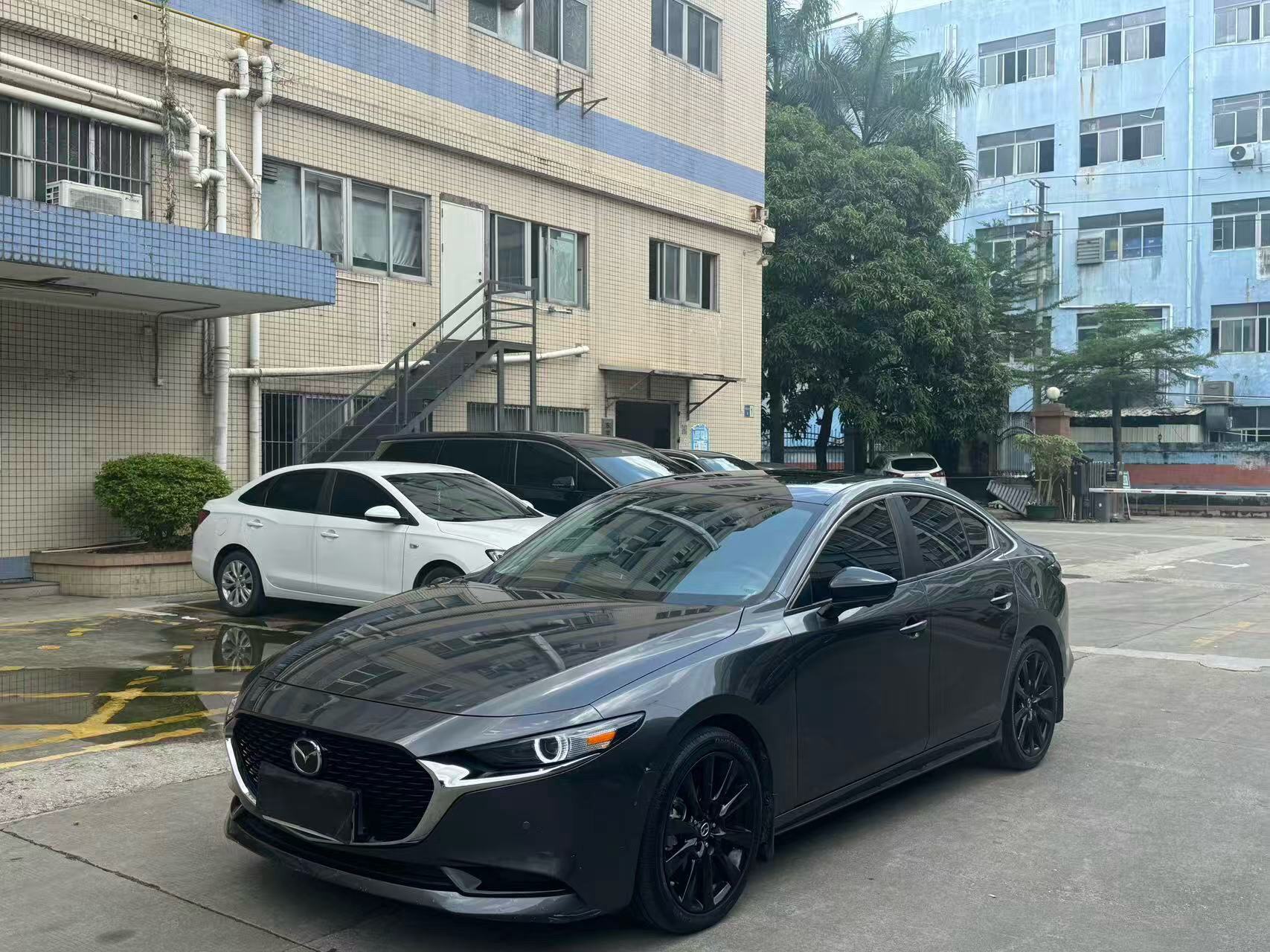 Mazda3 Axela-Three-Box 2.0 Zhi Xuan Edition