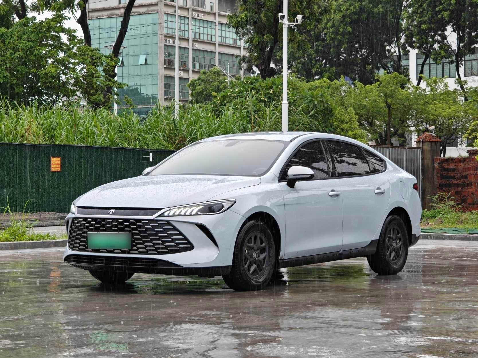 2025 Qin PLUS DM-i 1.5 CVT Intelligent Driving Edition 55KM Leading Type