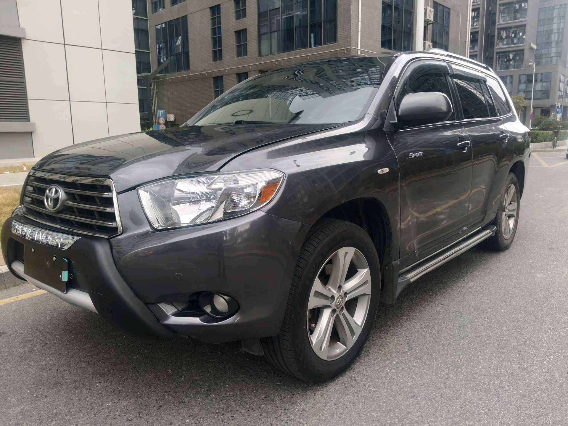 2012 Highlander 2.7 2WD 7-seat Luxury Navigation Edition