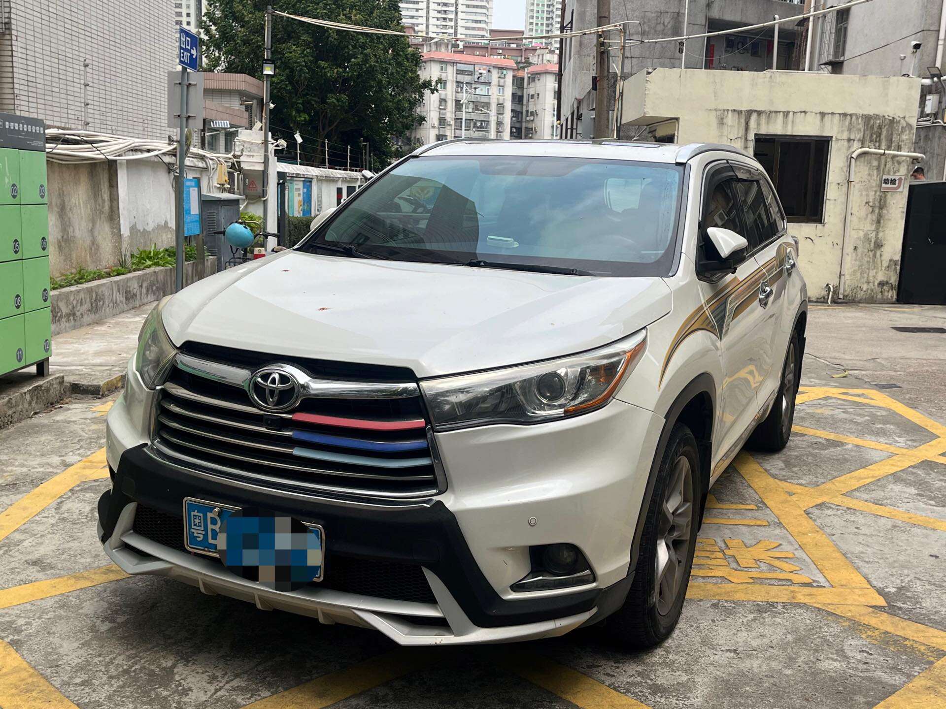 2015 Highlander 2.0T 4WD Luxury 7-Seater