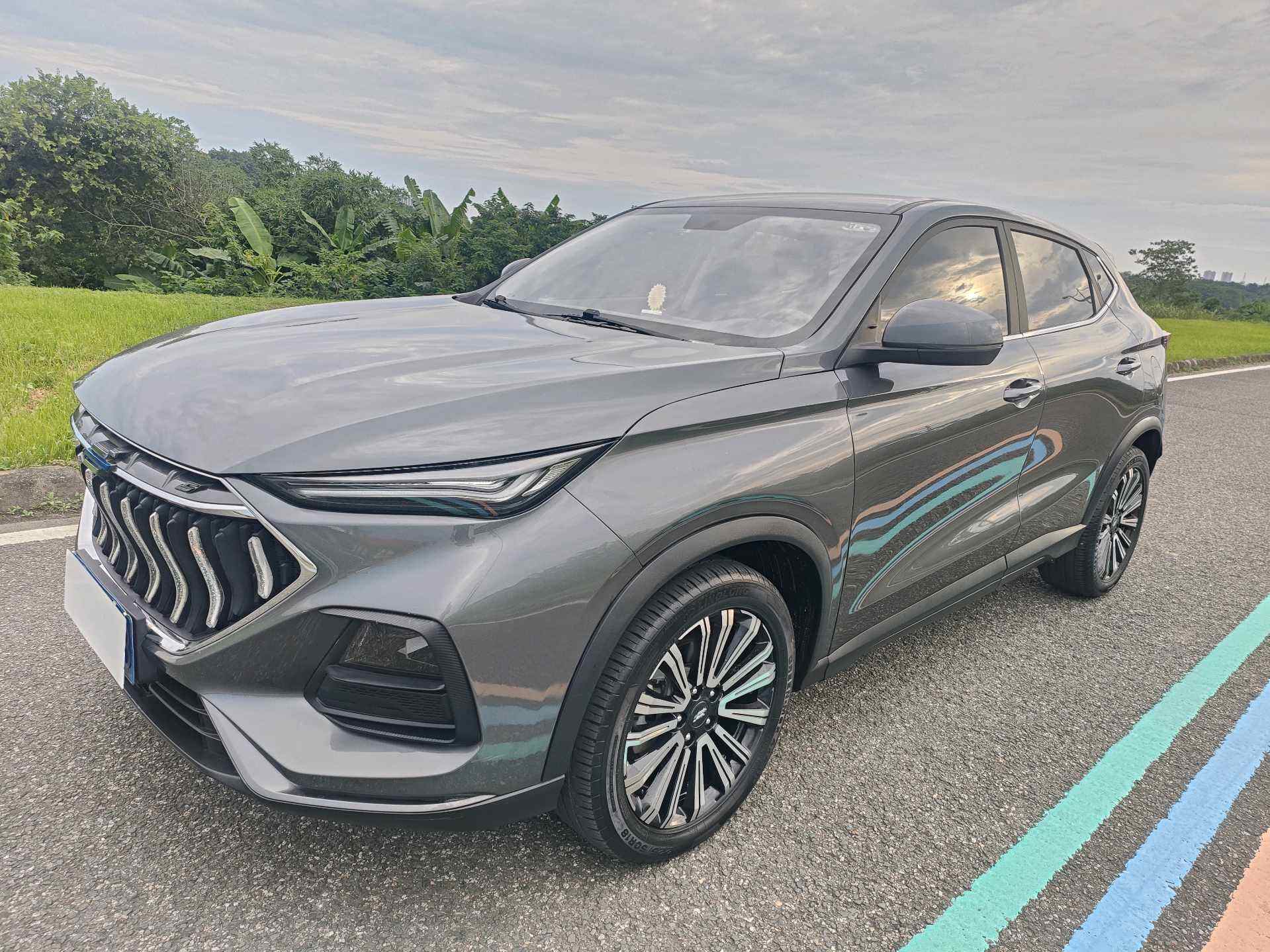X5 1.6 CVT Youth Edition
