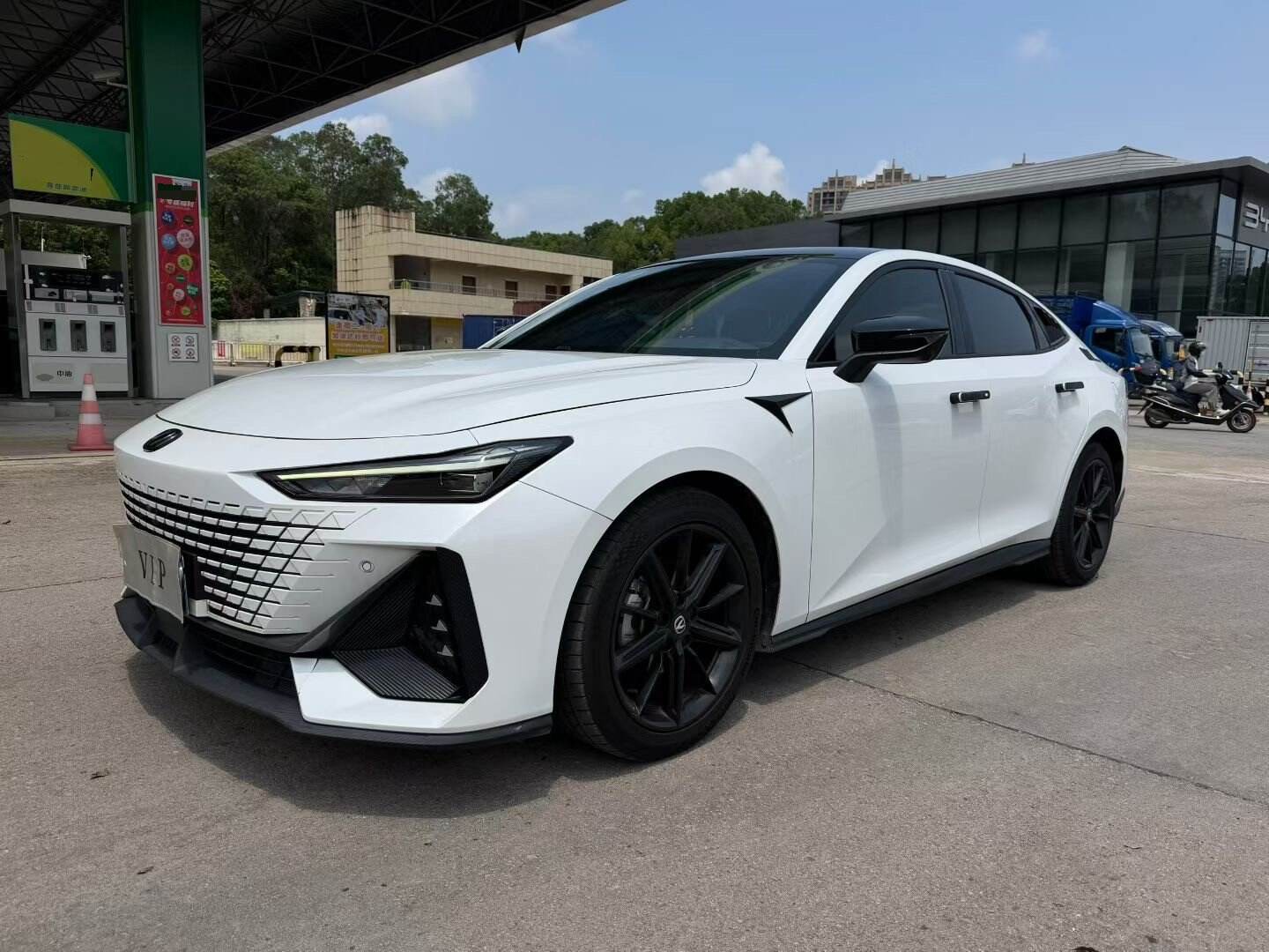 UNI-V 1.5T Yunyuanban