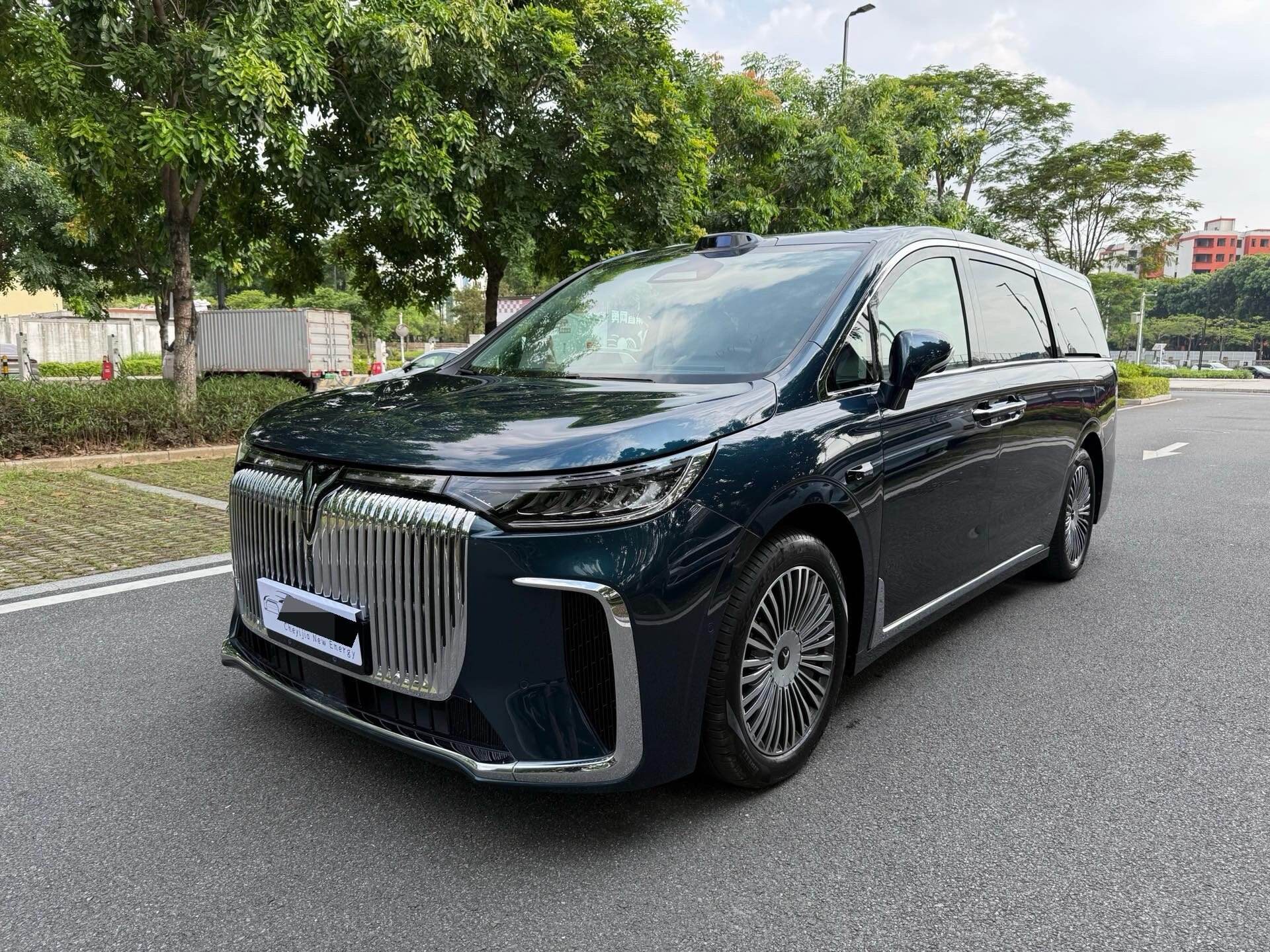 Yidong AWD Premium Qun Kun Edition