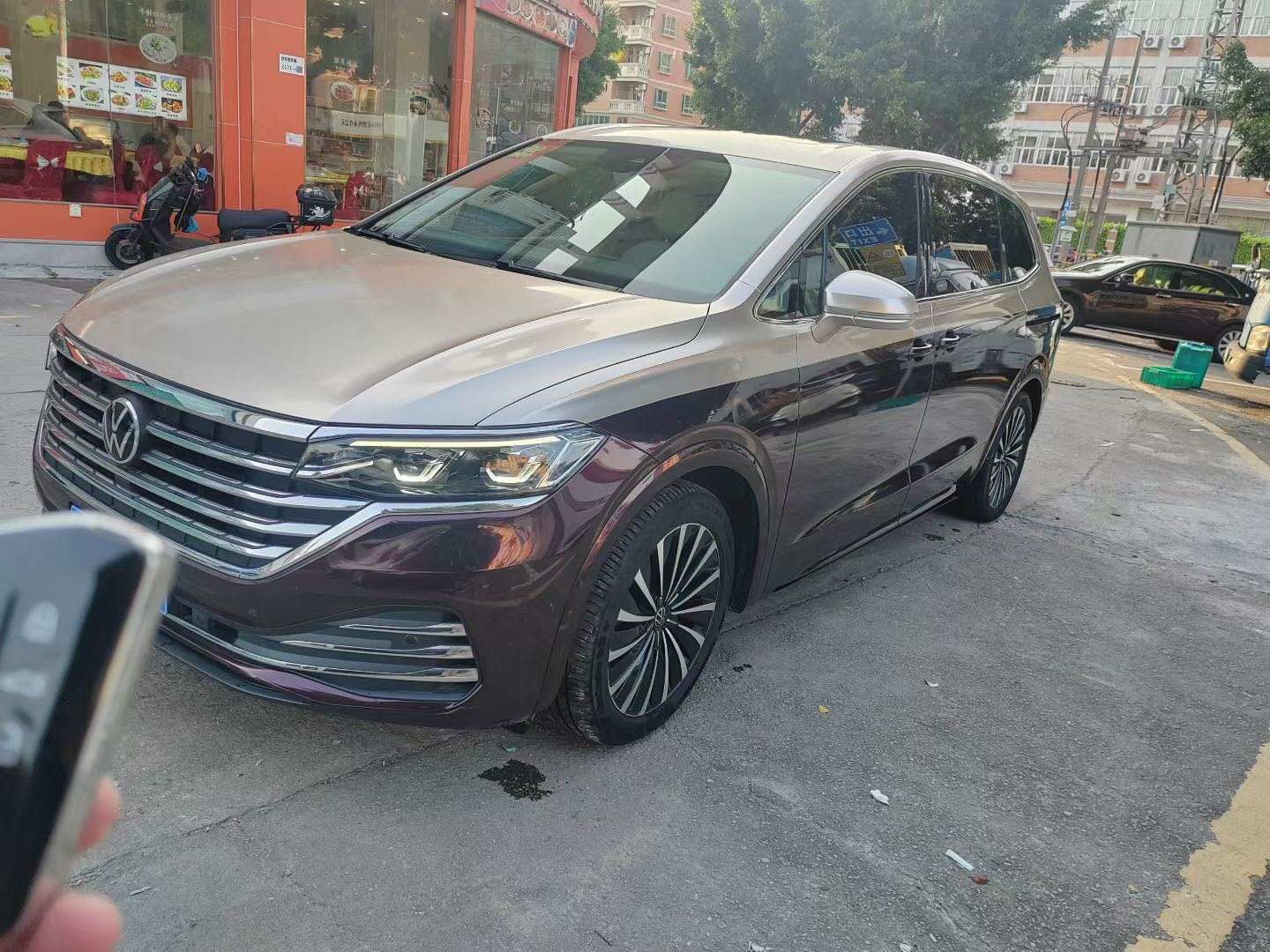 Viloran 2.0TSI 380TSI Premium Edition