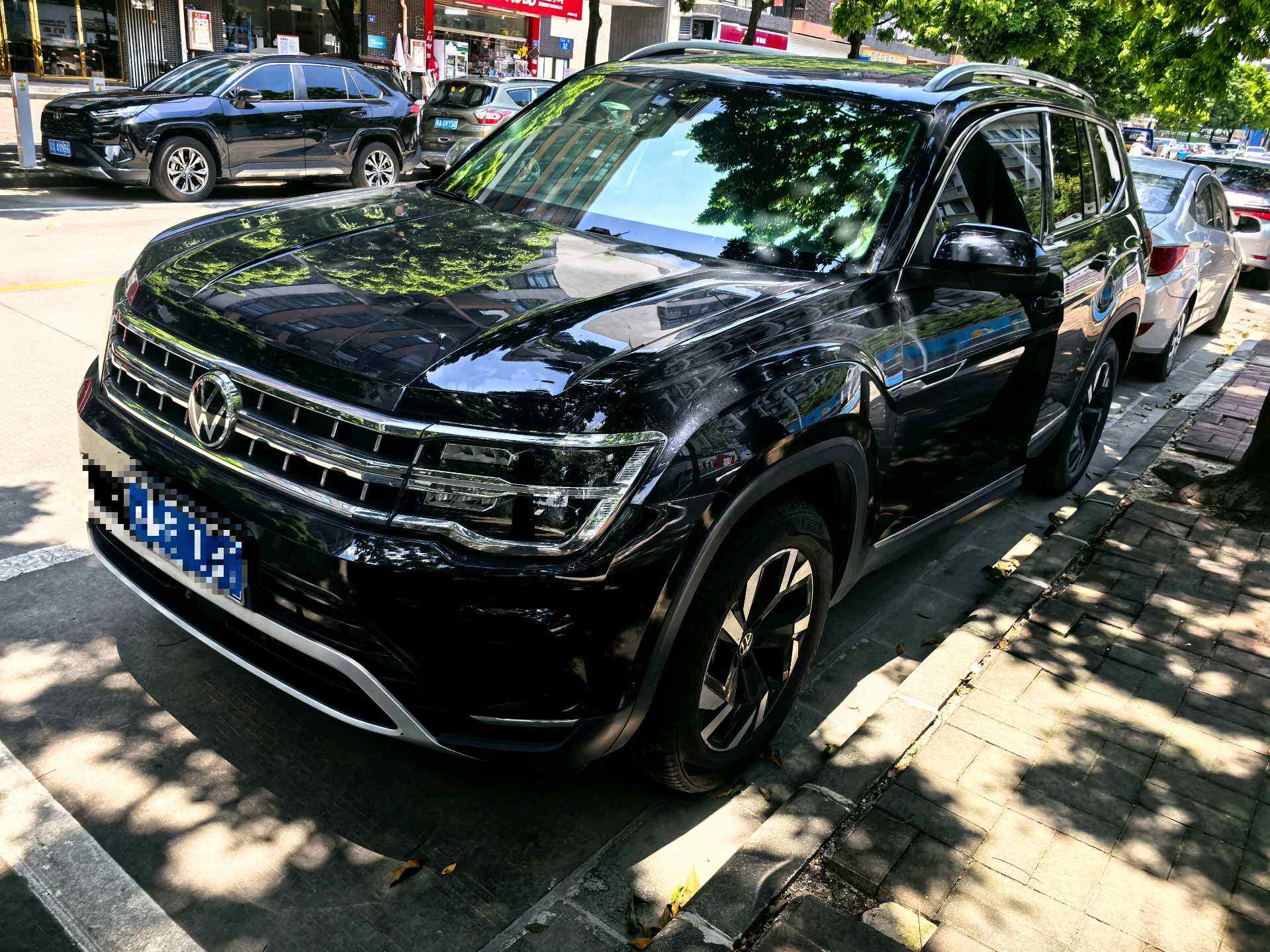 Touguang 2.0TSI 380TSI AWD Respect Luxury Edition