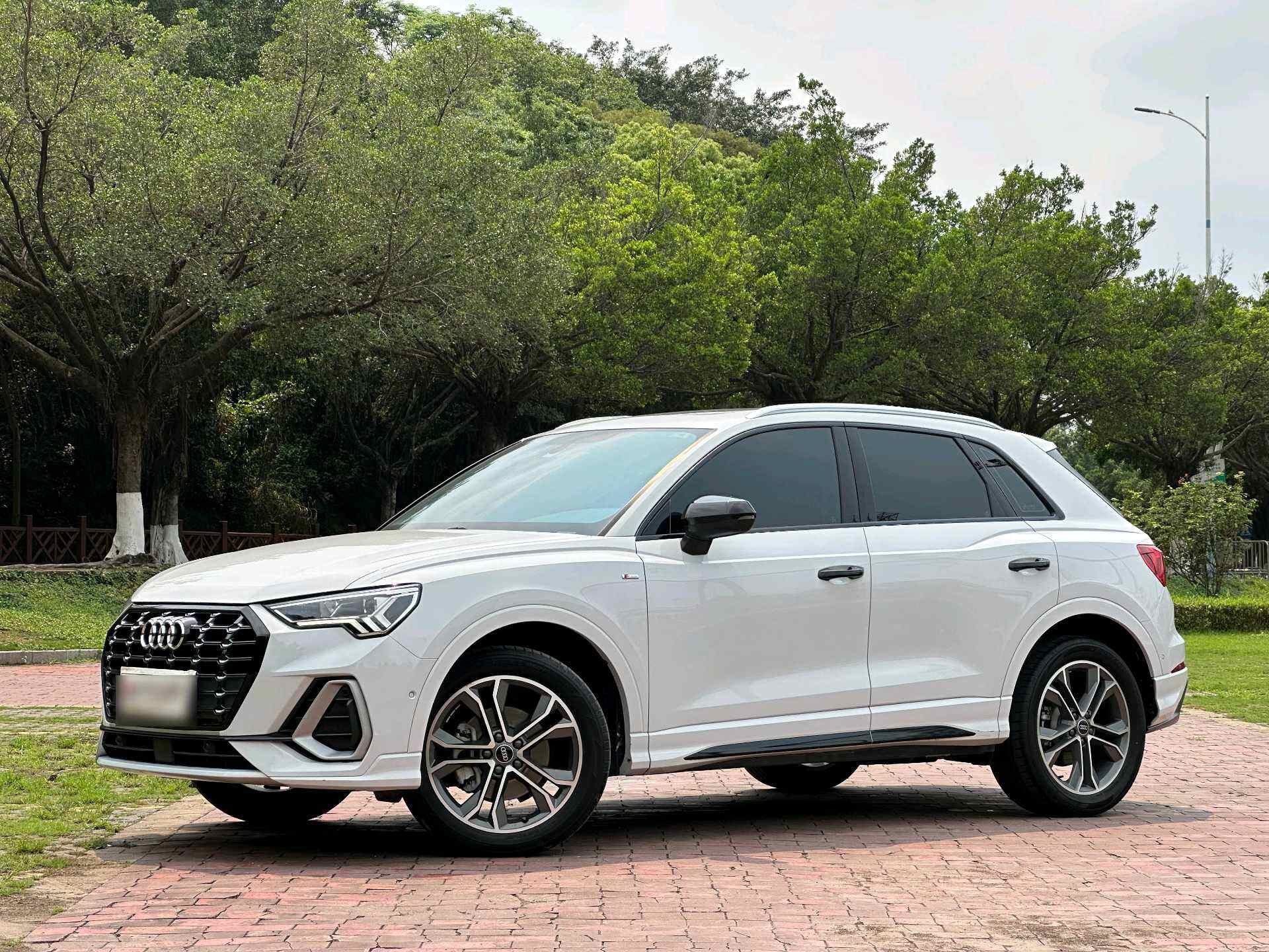 2023 Q3 2.0TFSI 40TFSI Elegant Dynamic