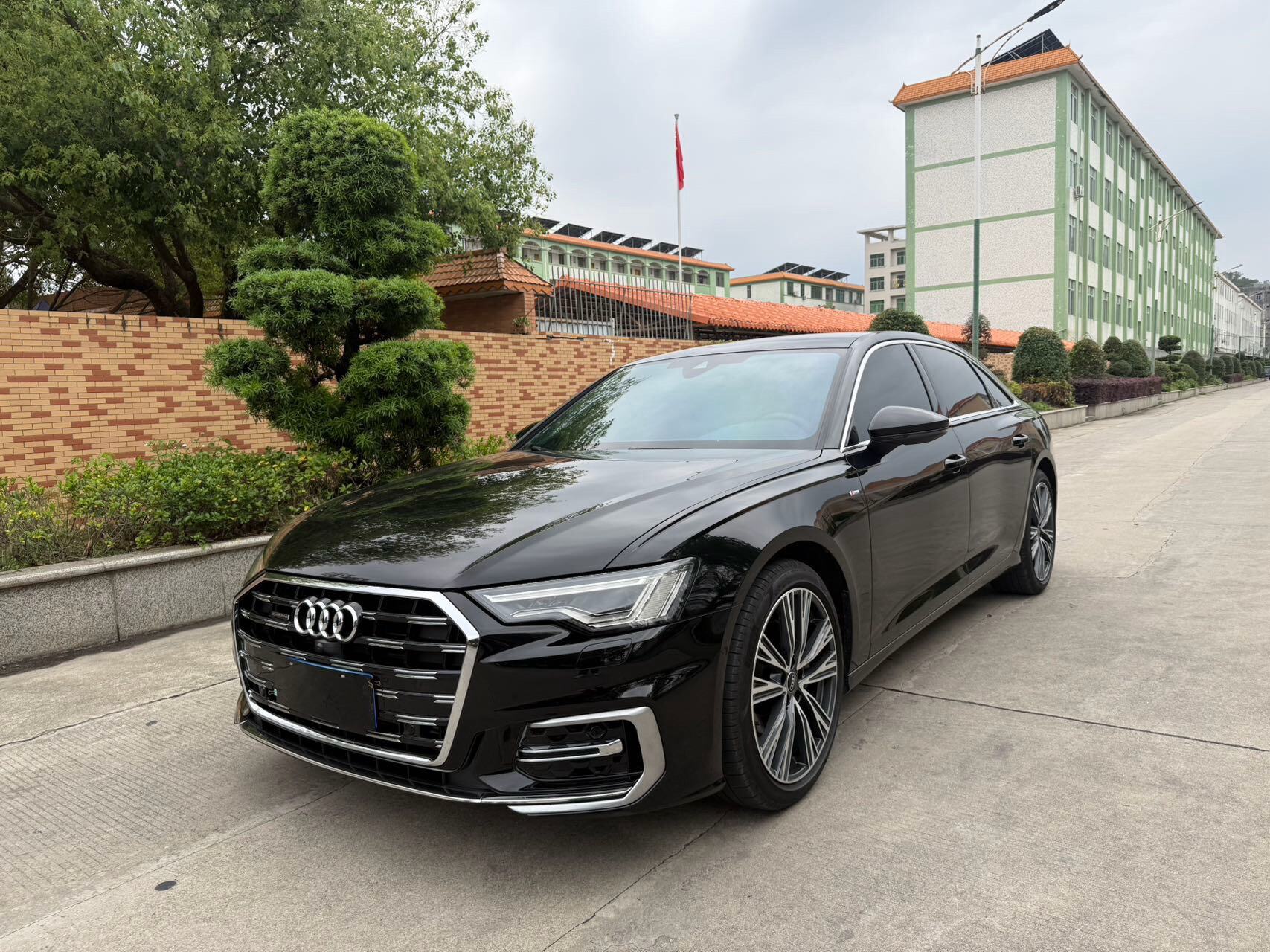 2024 A6L 2.0TFSI 45TFSI Quattro Premium Dynamic Type
