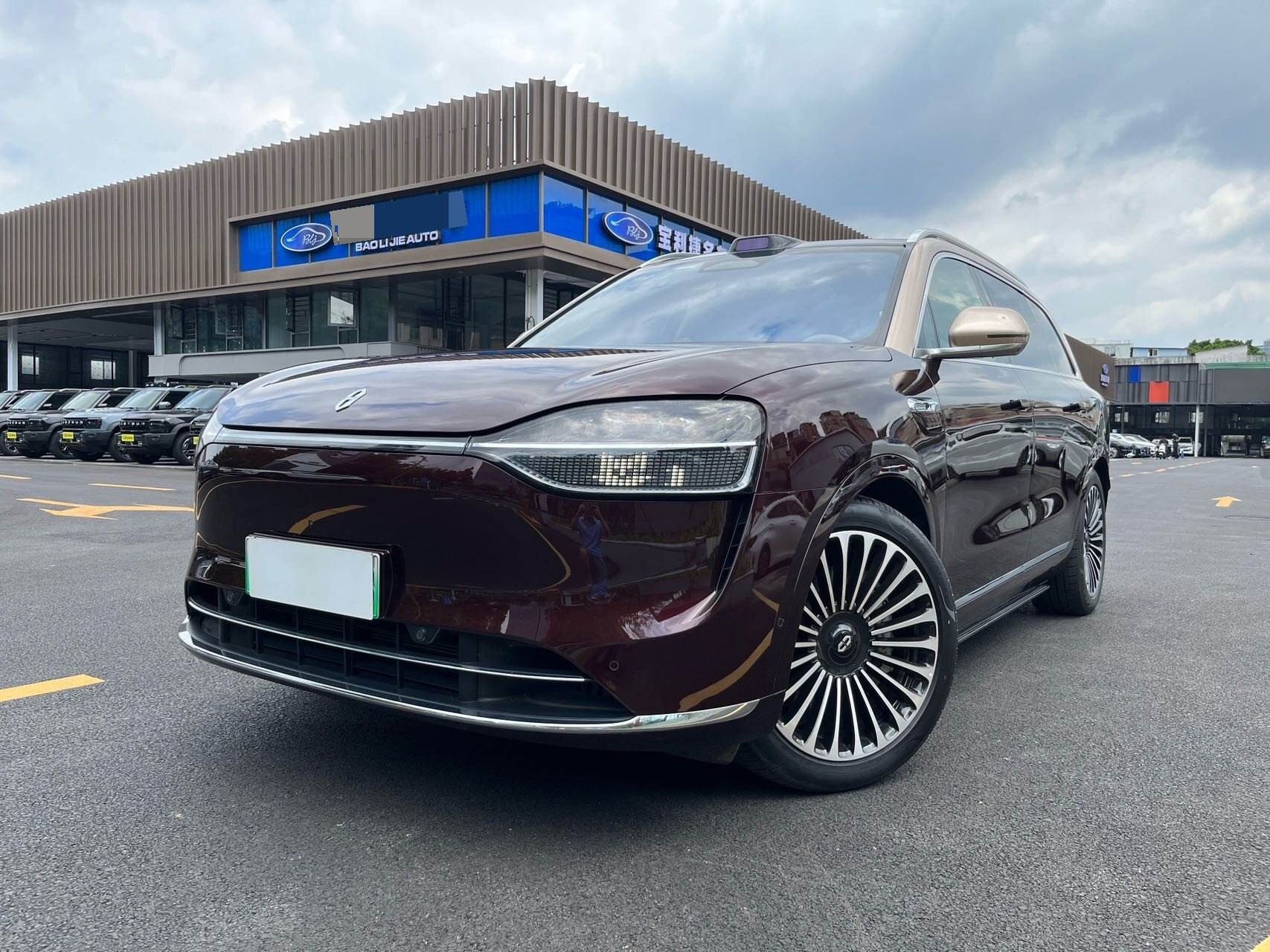 2025 Wenhui M9 Plug-in Ultra 52kWh 6-seater Edition
