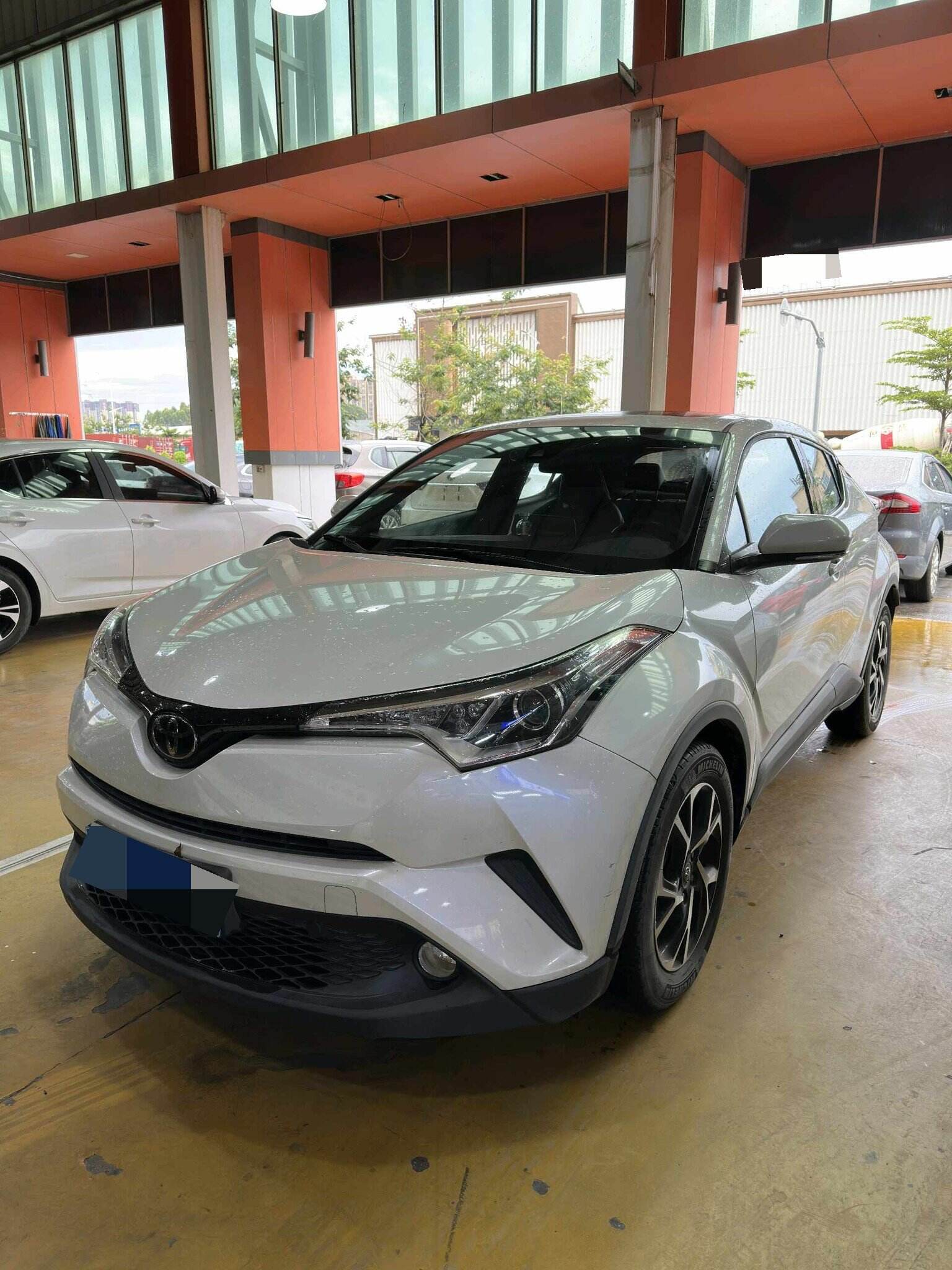 2020 C-HR 2.0 CVT Leading Edition