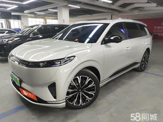 2025 Dongfeng ePi 008 636Max Ruyi 6-seat